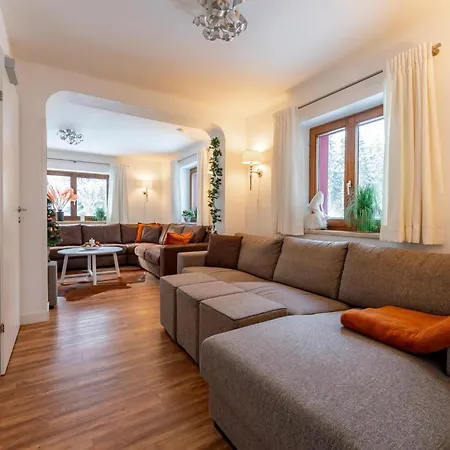 Chalet Neva Saalbach-Hinterglemm