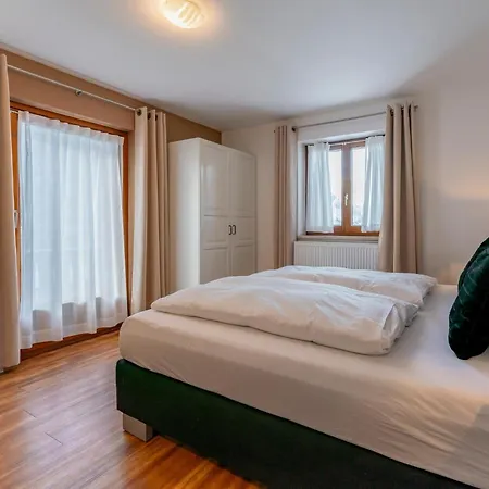 Chalet Neva Saalbach-Hinterglemm