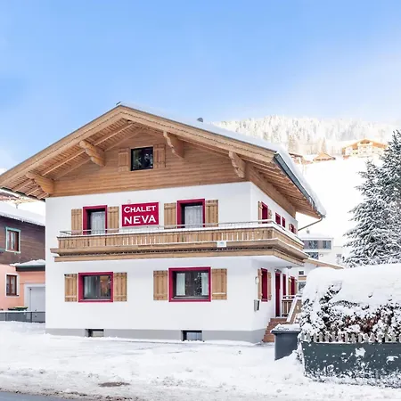 Neva * Saalbach-Hinterglemm