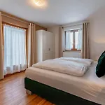 木屋 Neva 萨尔巴赫